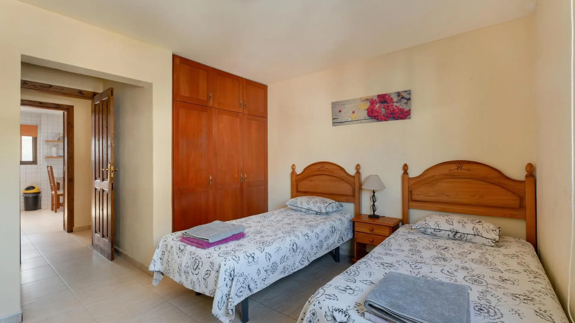 Big 2-Bedroom In Tenerife South Arona  Španělsko